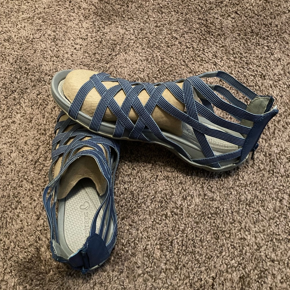 Baretraps Sandals